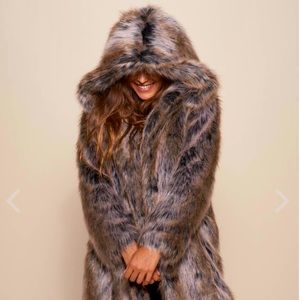 SpiritHoods Grey Wolf faux fur Jacket